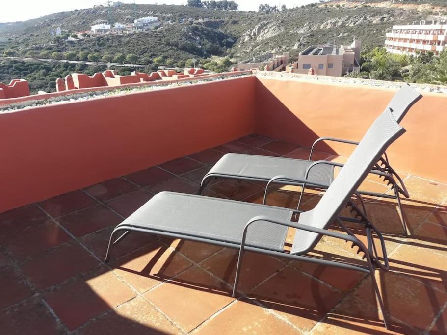 Luxurious Townhouse With Sea Views Vila Manilva Exterior foto