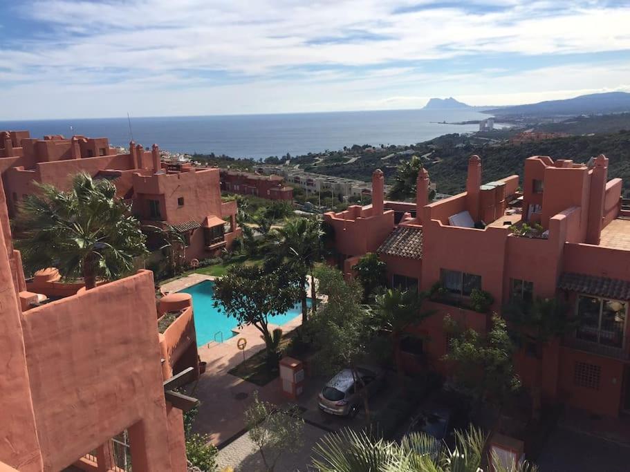 Luxurious Townhouse With Sea Views Vila Manilva Exterior foto