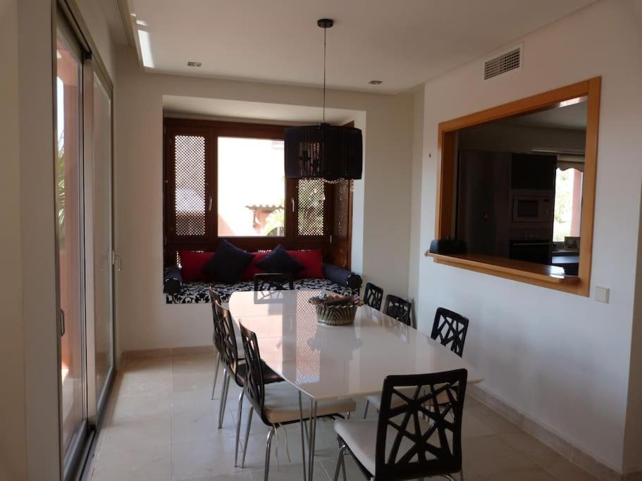 Luxurious Townhouse With Sea Views Vila Manilva Exterior foto